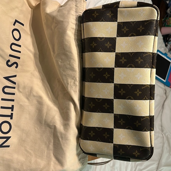 Louis Vuitton Monogram Canvas Rayures Neverfull GM - Picture 4 of 14